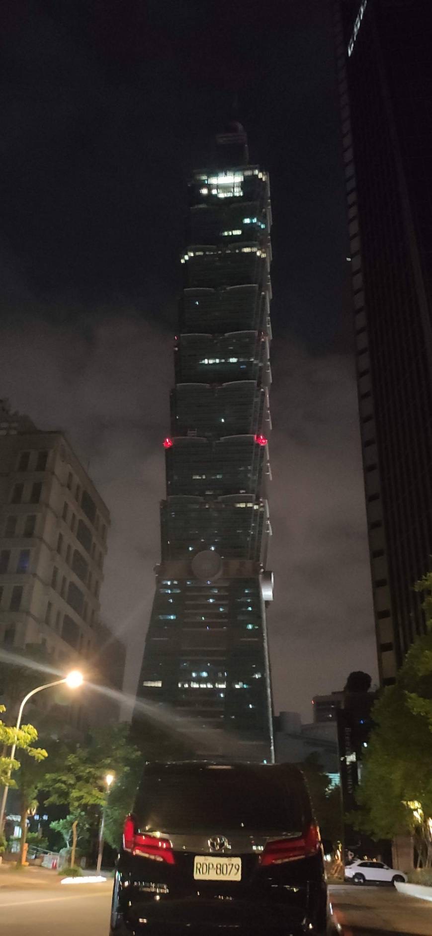 Nona Li Merekomendasikan – Jalan-jalan di sekitar Taipei 101